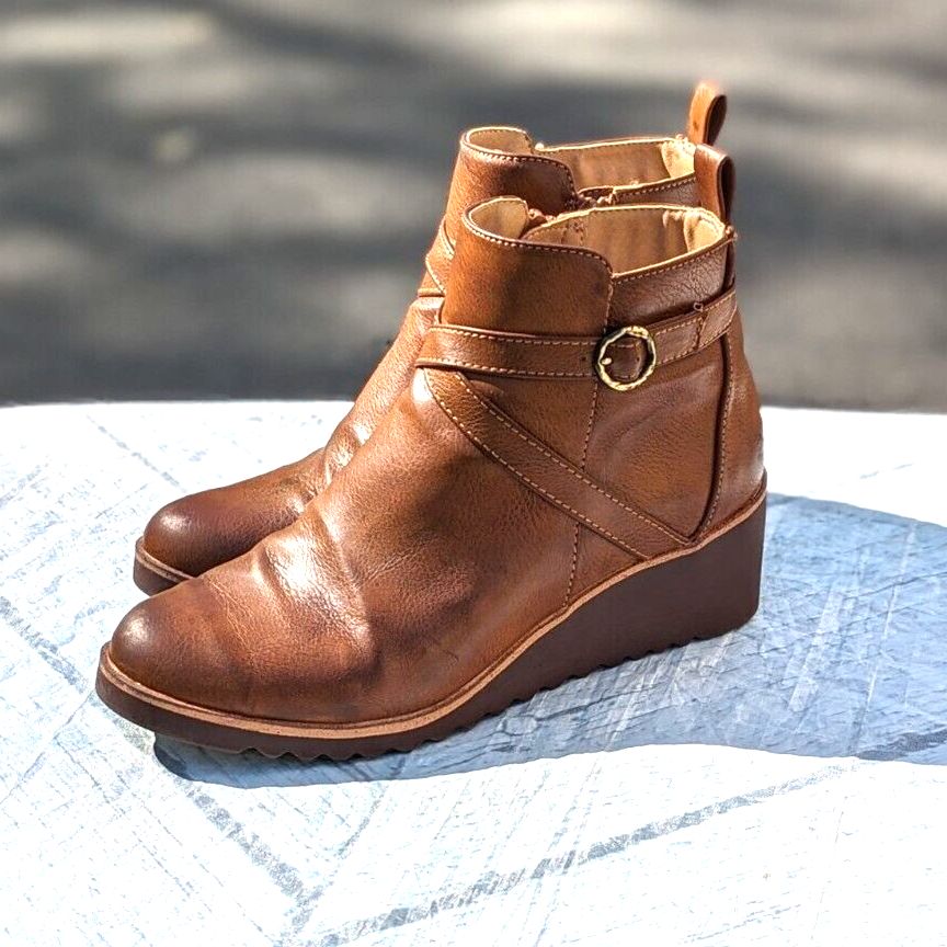 Life Stride Size 8 Velocity Zinfandel Brown Wedge Ankle Bootie Boots